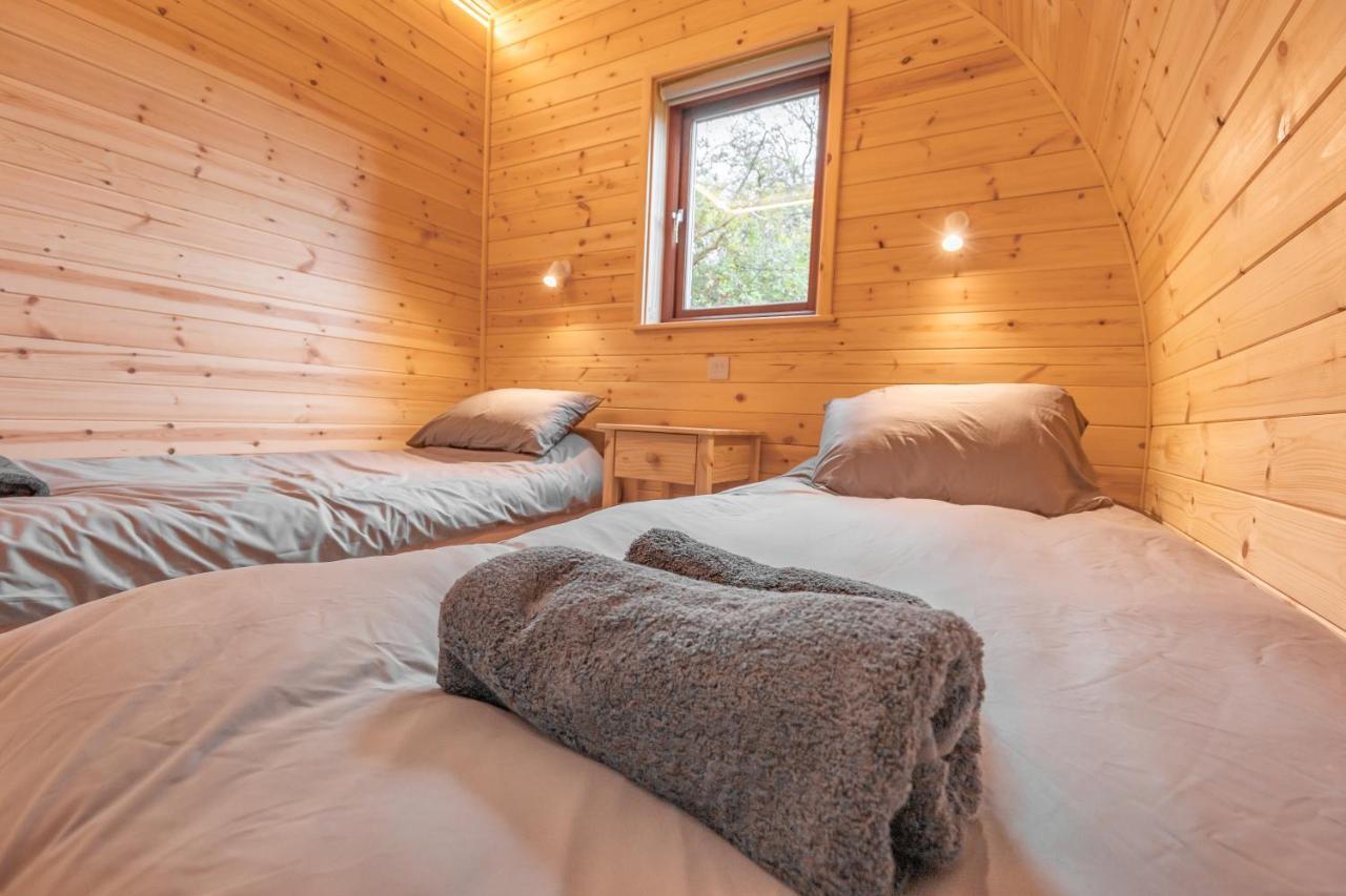 Cosy And Eco-Friendly Cabins Next To 16Th Century Pub Newmarket  Luaran gambar